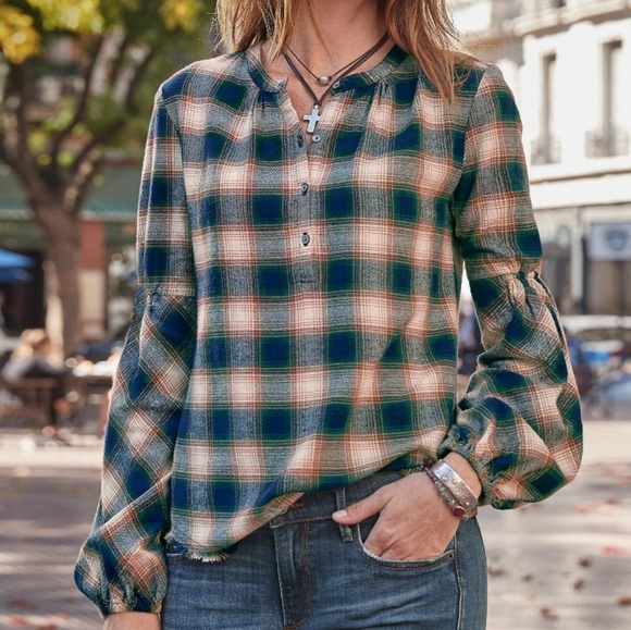 Sundance Tops - 🆕🌿SUNDANCE PLAID TOP🌿